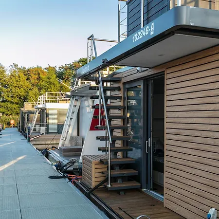 Hausboot Joana *