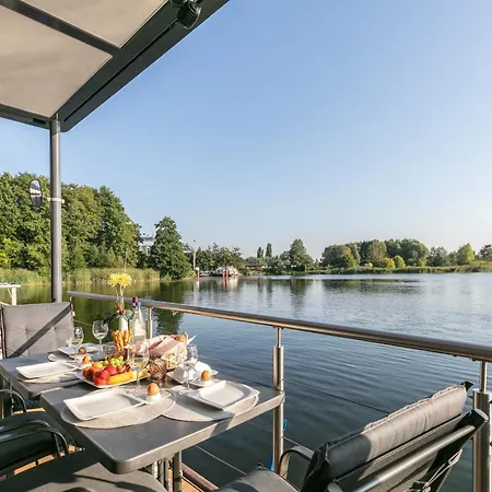 Hausboot Joana Botel